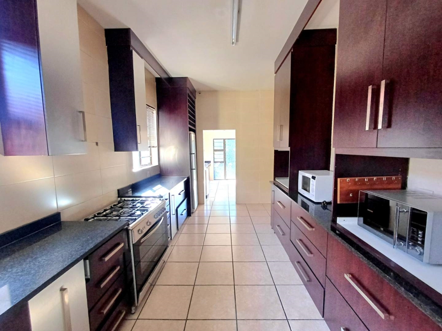 8 Bedroom Property for Sale in Noordhoek Free State